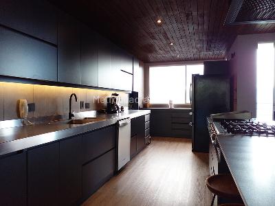 Apartamento de 3 alcobas en venta en El Poblado, Medellín, 262 m² · foto 4 de 16