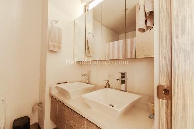 Apartamento en venta en El Poblado, Medellín · foto 11 de 15
