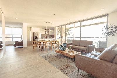 Apartamento en venta en El Poblado, Medellín · foto 2 de 15