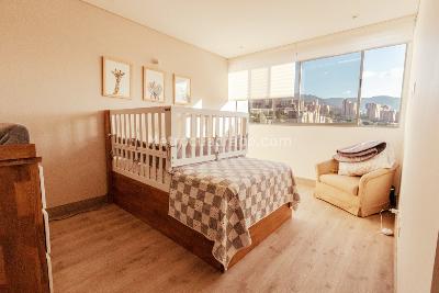 Apartamento en venta en El Poblado, Medellín · foto 8 de 15