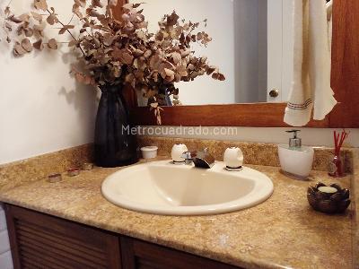 Casa de 3 alcobas en venta en El Poblado, Medellín, 247 m² · foto 15 de 17