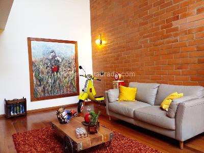 Casa de 3 alcobas en venta en El Poblado, Medellín, 247 m² · foto 3 de 17