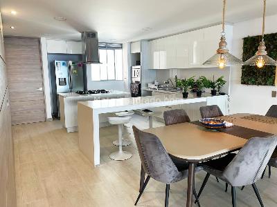 Apartamento en venta en Envigado, Envigado · foto 5 de 15