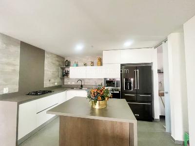 Apartamento de 3 alcobas en venta en Envigado, Envigado, 165 m² · foto 6 de 14