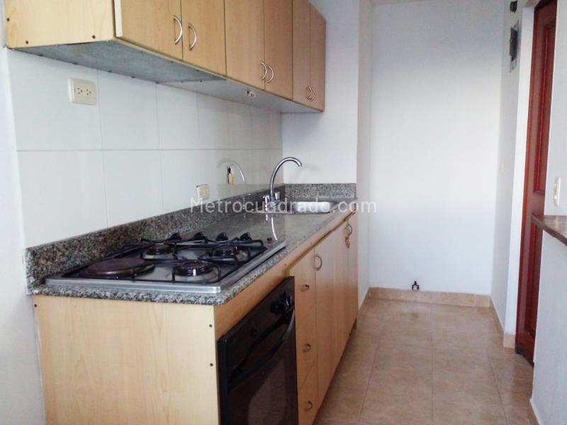 Apartamento de 3 Alcobas en El Poblado (Los Balsos) con Balcón - 5