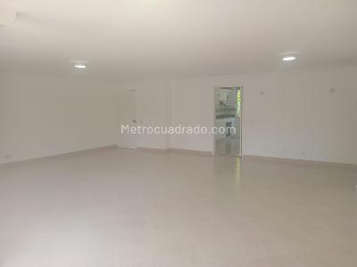 Apartamento de 3 alcobas en arriendo en El Poblado, Medellín, 150 m² · foto 4 de 18