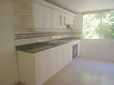 Apartamento de 3 alcobas en arriendo en El Poblado, Medellín, 150 m² · foto 5 de 18