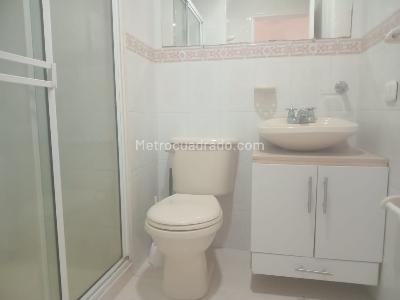 Apartamento de 3 alcobas en arriendo en El Poblado, Medellín, 150 m² · foto 17 de 18