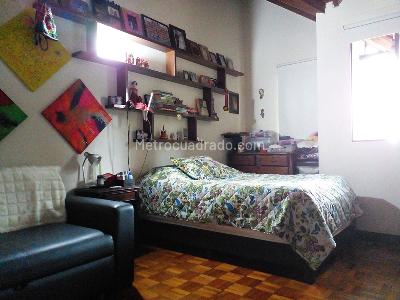 Casa de 4 alcobas en arriendo en El Poblado, Medellín, 500 m² · foto 10 de 17