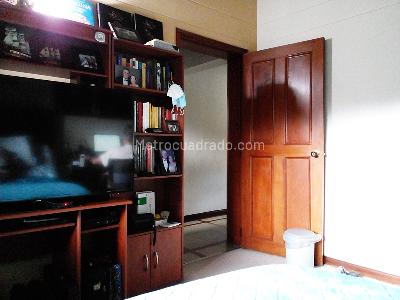 Casa de 4 alcobas en arriendo en El Poblado, Medellín, 500 m² · foto 13 de 17
