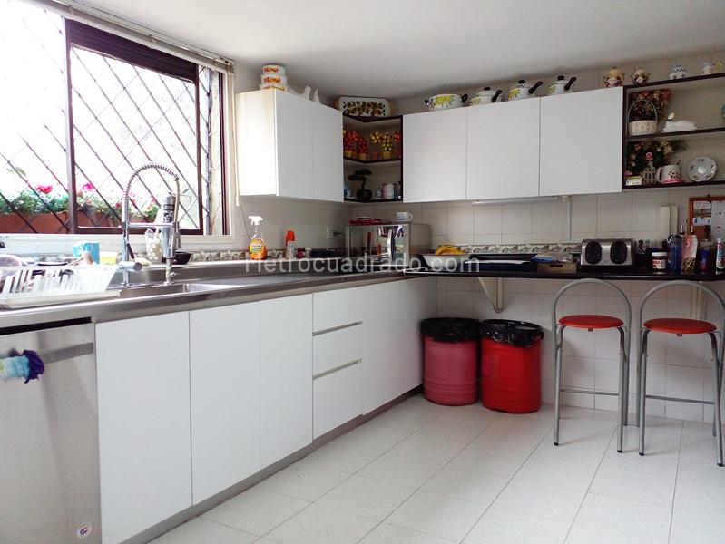 Spacious 4BR House in Los Balsos, El Poblado - 6