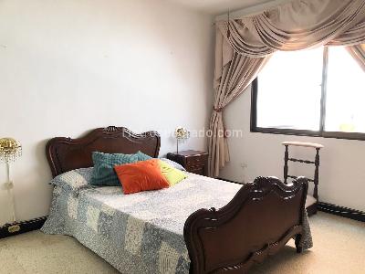 Casa de 5 alcobas en venta en Laureles, Medellín, 600 m² · foto 10 de 18