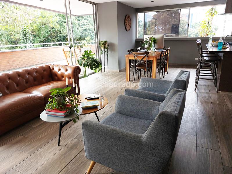 Apartamento de 2 Alcobas con Terraza en El Poblado