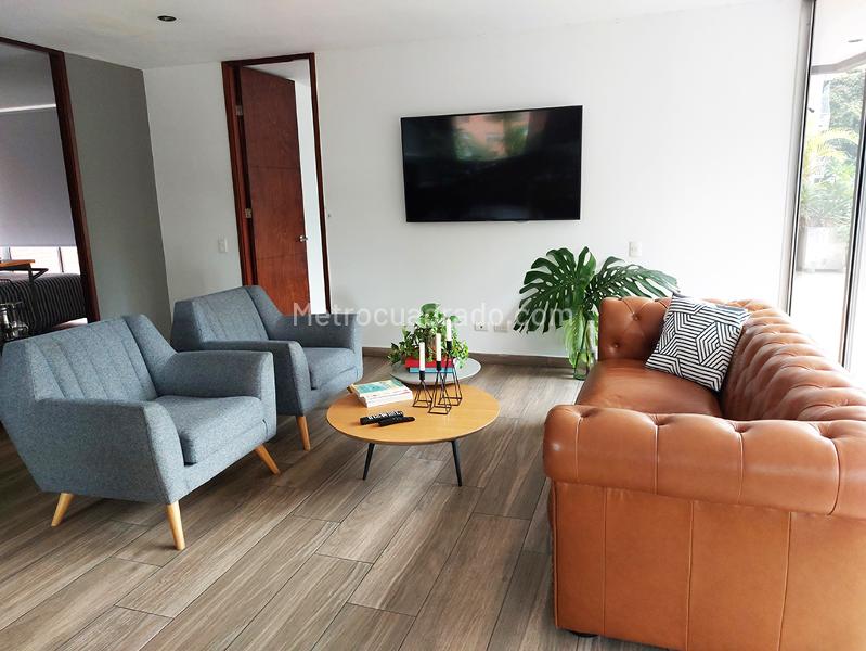 2BR Apartment with Terrace in El Poblado - 3