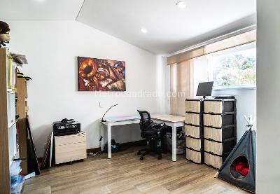 Casa de 4 alcobas en venta en El Poblado, Medellín, 350 m² · foto 8 de 17