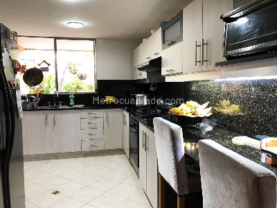 Casa en venta en Envigado, Envigado · foto 7 de 19