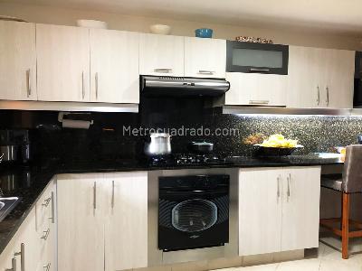 Casa en venta en Envigado, Envigado · foto 8 de 19