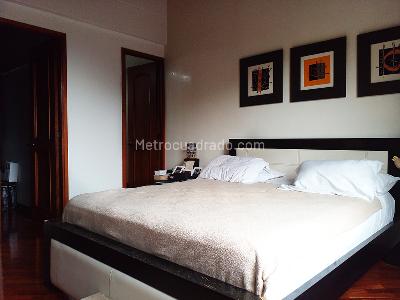 Casa de 4 alcobas en venta en El Poblado, Medellín, 370 m² · foto 6 de 18