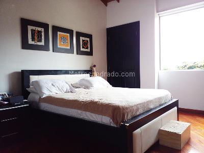 Casa de 4 alcobas en venta en El Poblado, Medellín, 370 m² · foto 7 de 18