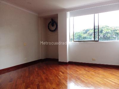 Casa de 4 alcobas en venta en El Poblado, Medellín, 370 m² · foto 8 de 18