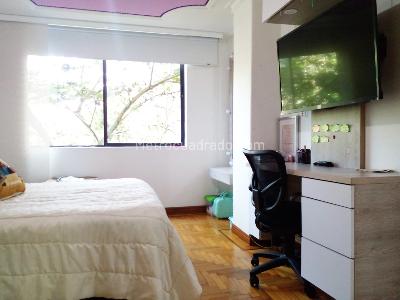 Apartamento de 4 alcobas en venta en El Poblado, Medellín, 252 m² · foto 14 de 17