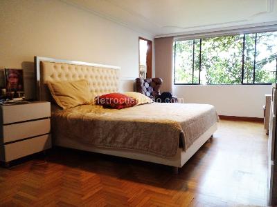 Apartamento de 4 alcobas en venta en El Poblado, Medellín, 252 m² · foto 8 de 17