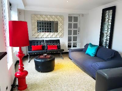Casa de 4 alcobas en venta en Envigado, Envigado, 428 m² · foto 2 de 18