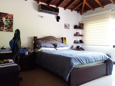 Casa de 5 alcobas en venta en Envigado, Envigado, 408 m² · foto 11 de 15
