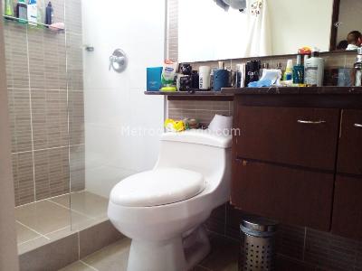 Casa de 5 alcobas en venta en Envigado, Envigado, 408 m² · foto 13 de 15