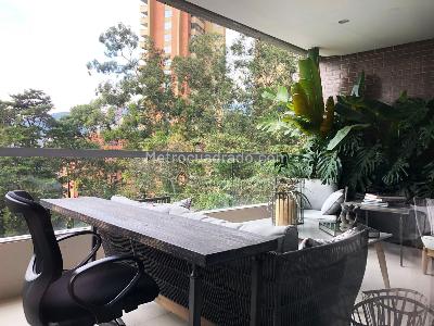 Apartamento de 3 alcobas en venta en El Poblado, Medellín, 235 m² · foto 13 de 14