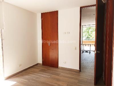 Apartamento de 2 alcobas en venta en El Poblado, Medellín, 100 m² · foto 10 de 16