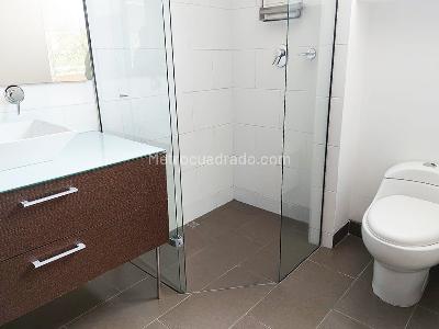 Apartamento de 2 alcobas en venta en El Poblado, Medellín, 100 m² · foto 13 de 16