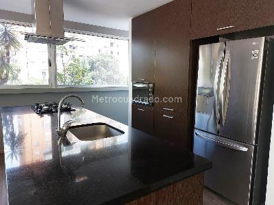 Apartamento de 2 alcobas en venta en El Poblado, Medellín, 100 m² · foto 5 de 16
