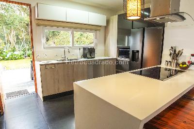 Casa en venta en Envigado, Envigado · foto 3 de 13