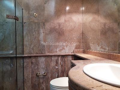 Casa de 3 alcobas en venta en El Poblado, Medellín, 535 m² · foto 17 de 20