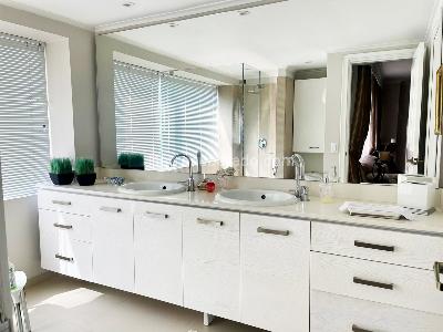 Apartamento de 3 alcobas en venta en El Poblado, Medellín, 240 m² · foto 15 de 15
