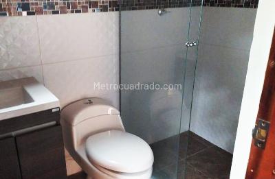 Casa de 4 alcobas en venta en El Poblado, Medellín, 300 m² · foto 11 de 14