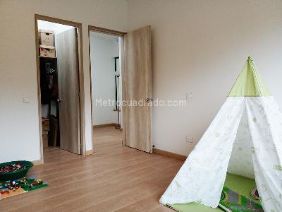 Casa de 3 alcobas en venta en Envigado, Envigado, 233 m² · foto 11 de 19