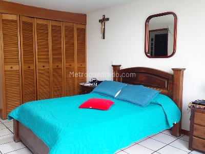 Apartamento de 3 alcobas en venta en El Poblado, Medellín, 177 m² · foto 15 de 20