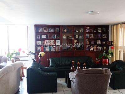 Apartamento de 3 alcobas en venta en El Poblado, Medellín, 177 m² · foto 3 de 20