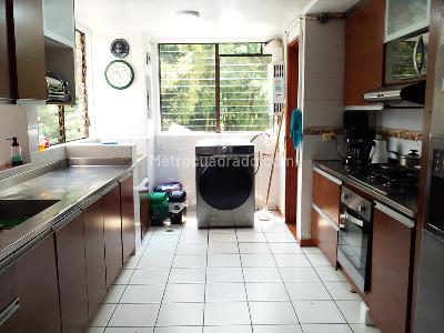 Apartamento de 3 alcobas en venta en El Poblado, Medellín, 177 m² · foto 8 de 20