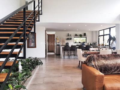 Casa en arriendo en Envigado, Envigado · foto 2 de 15