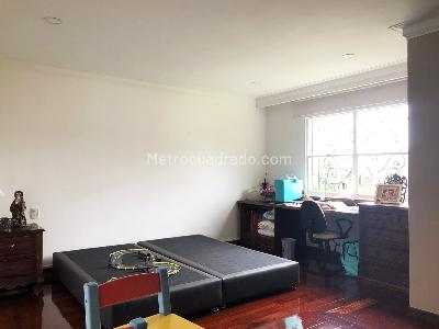 Casa de 4 alcobas en venta en El Poblado, Medellín, 394 m² · foto 14 de 19