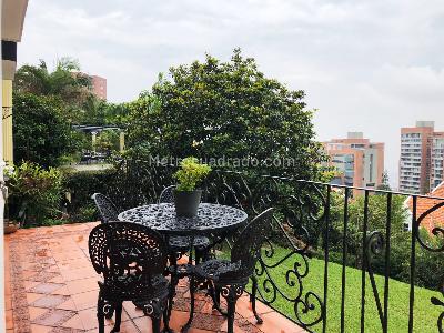 Casa de 4 alcobas en venta en El Poblado, Medellín, 394 m² · foto 18 de 19