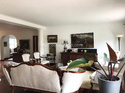 Casa de 4 alcobas en venta en El Poblado, Medellín, 394 m² · foto 4 de 19
