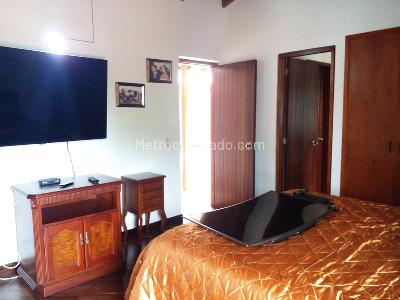 Casa de 3 alcobas en venta en El Poblado, Medellín, 340 m² · foto 12 de 18