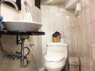 Casa de 4 alcobas en venta en El Poblado, Medellín, 212 m² · foto 13 de 16
