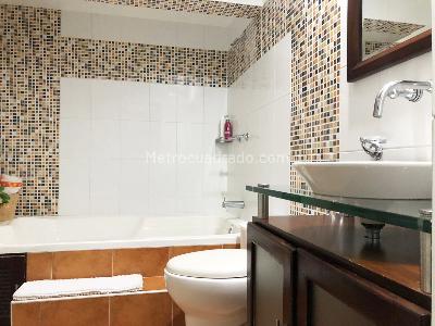 Casa de 4 alcobas en venta en El Poblado, Medellín, 212 m² · foto 15 de 16