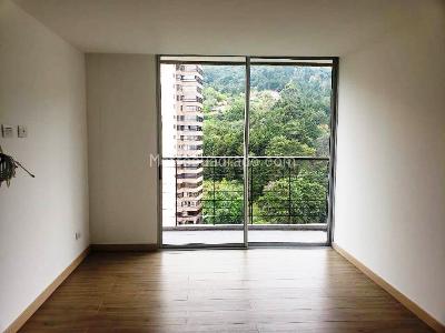 Apartamento de 3 alcobas en venta en El Poblado, Medellín, 240 m² · foto 14 de 18