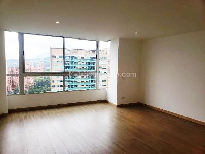 Apartamento de 3 alcobas en venta en El Poblado, Medellín, 240 m² · foto 6 de 18